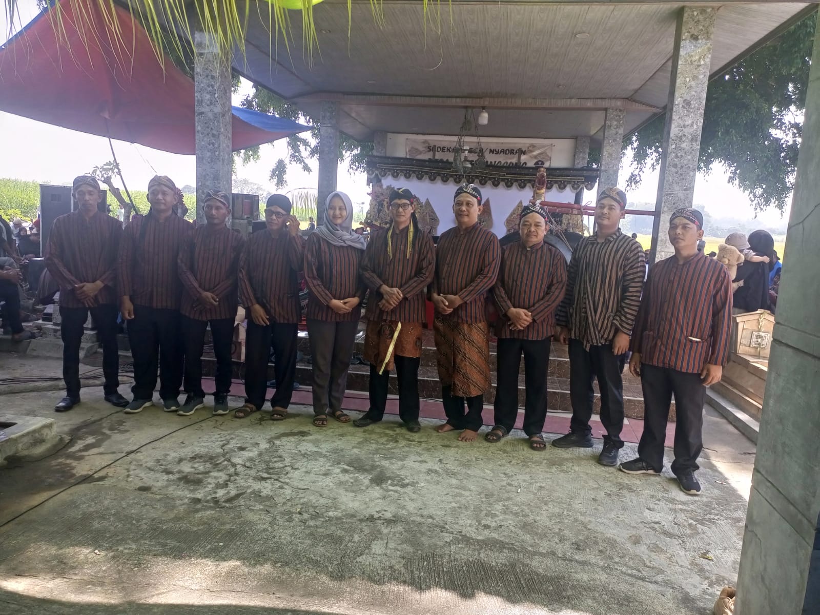 Wayang Kulit Meriahkan Sedekah Desa Jantiganggong, Warga Perkuat Silaturahmi